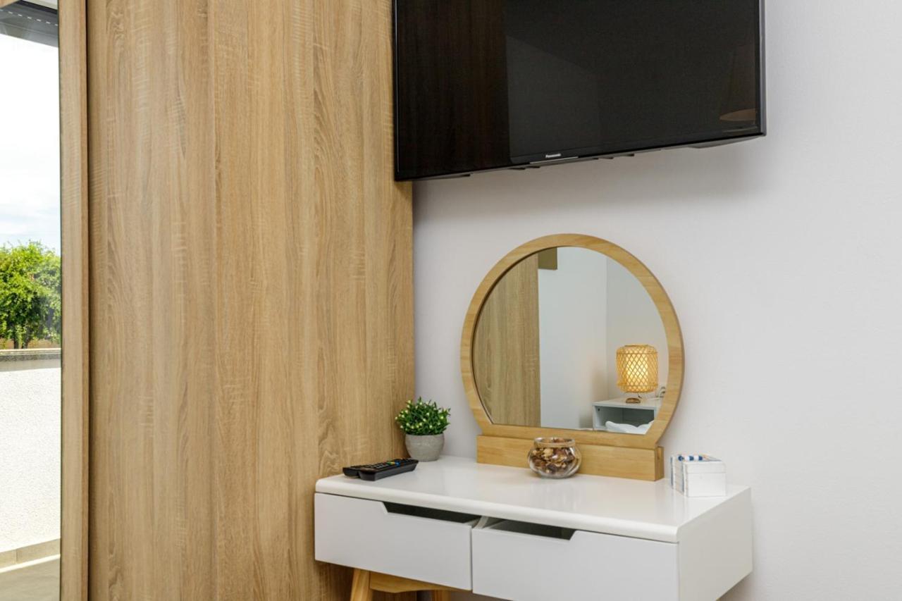 Sabena Apartment With Private Whirlpool ポレッチ エクステリア 写真